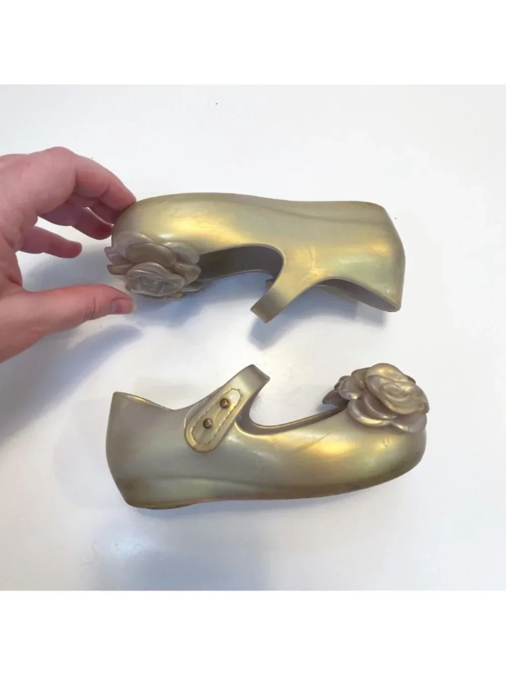 Mini Melissa Gold Ultra Girl Flower Jelly Flats, Size 9